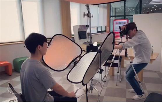 재학생 대상 무료 취업증명사진 촬영 현장