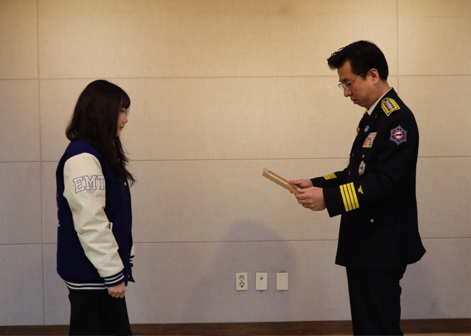 12. 31. 연말 표창 시상식 (32).JPG