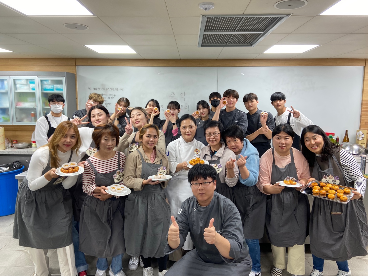 228_231108_안산대 호텔조리학과, 결혼이민자와 함께하는 한국전통음식 만들기 체험.jpg