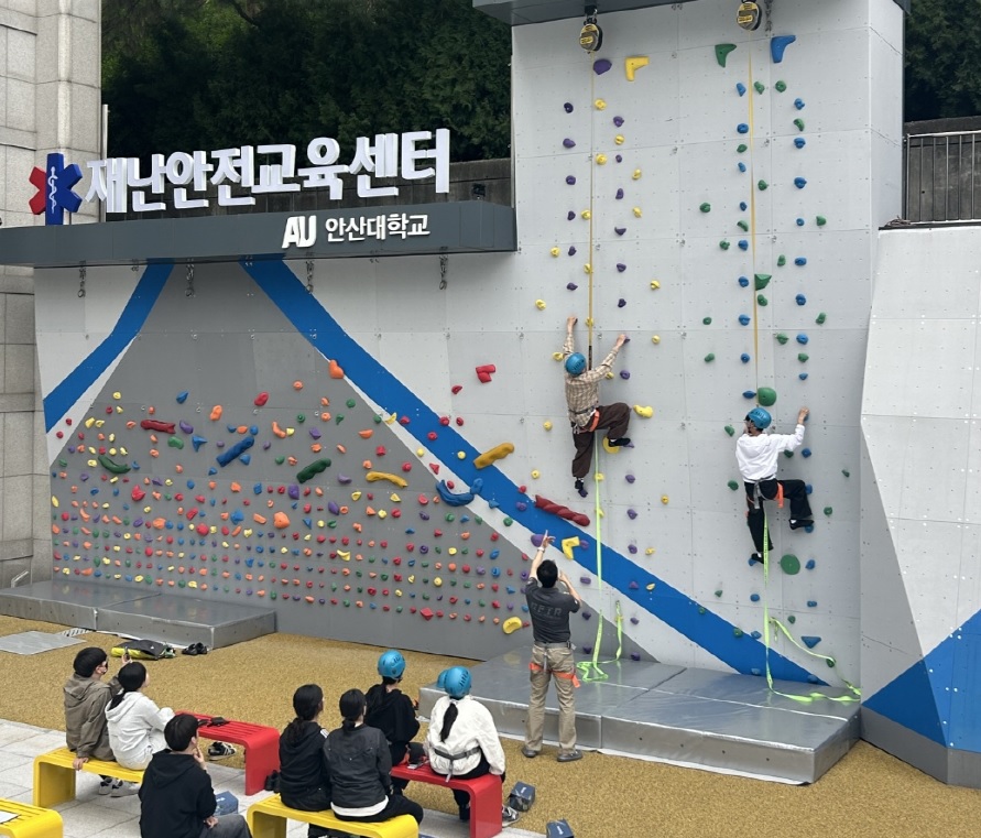 110_250522_안산대학교 응급구조학과 헬기 레펠·클라이밍 실전형 교육실습 실시3.jpg