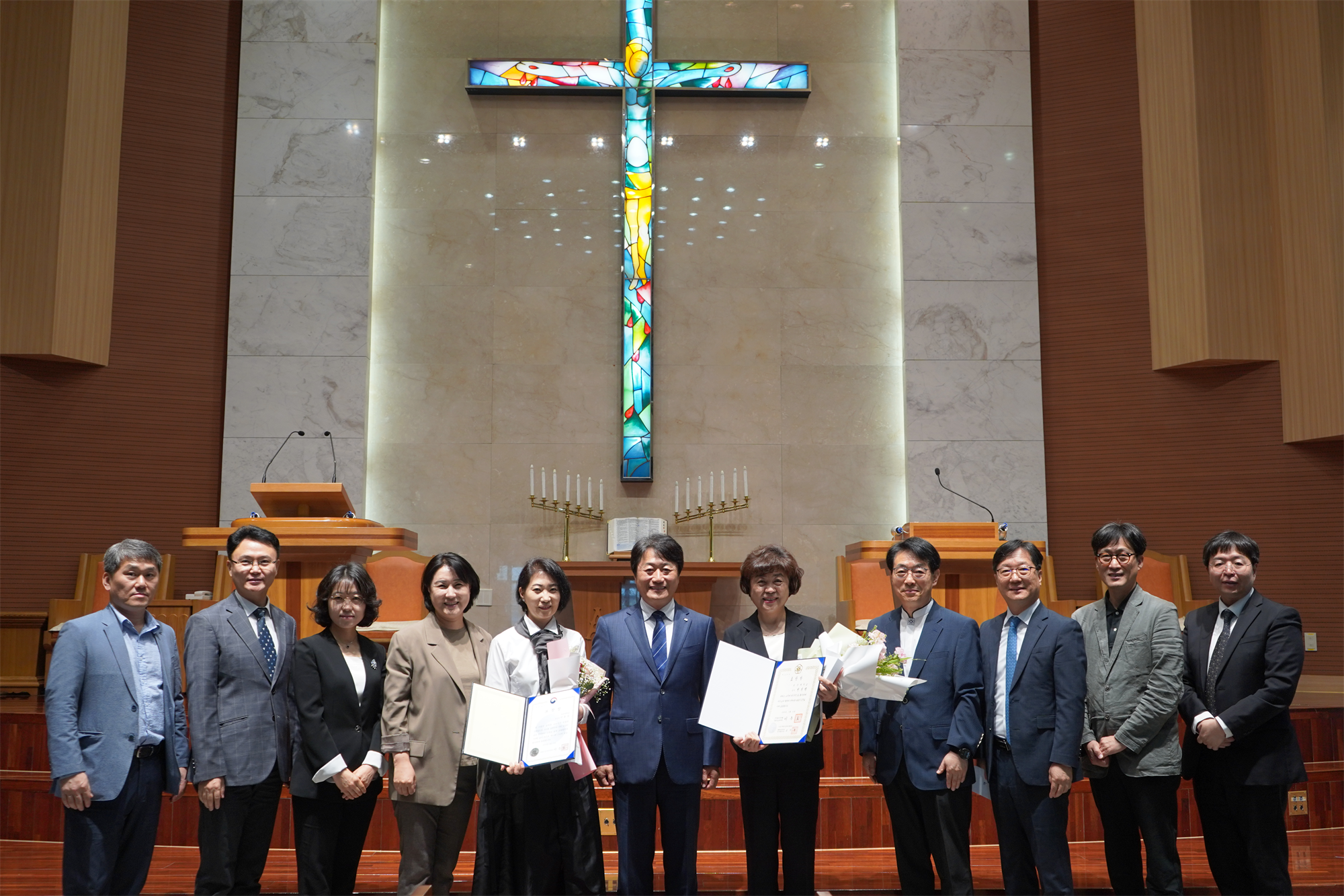 161_250609_안산대학교 호텔관광학과 이윤옥 교수 제44회 스승의 날 교육부장관 표창 수여2.png