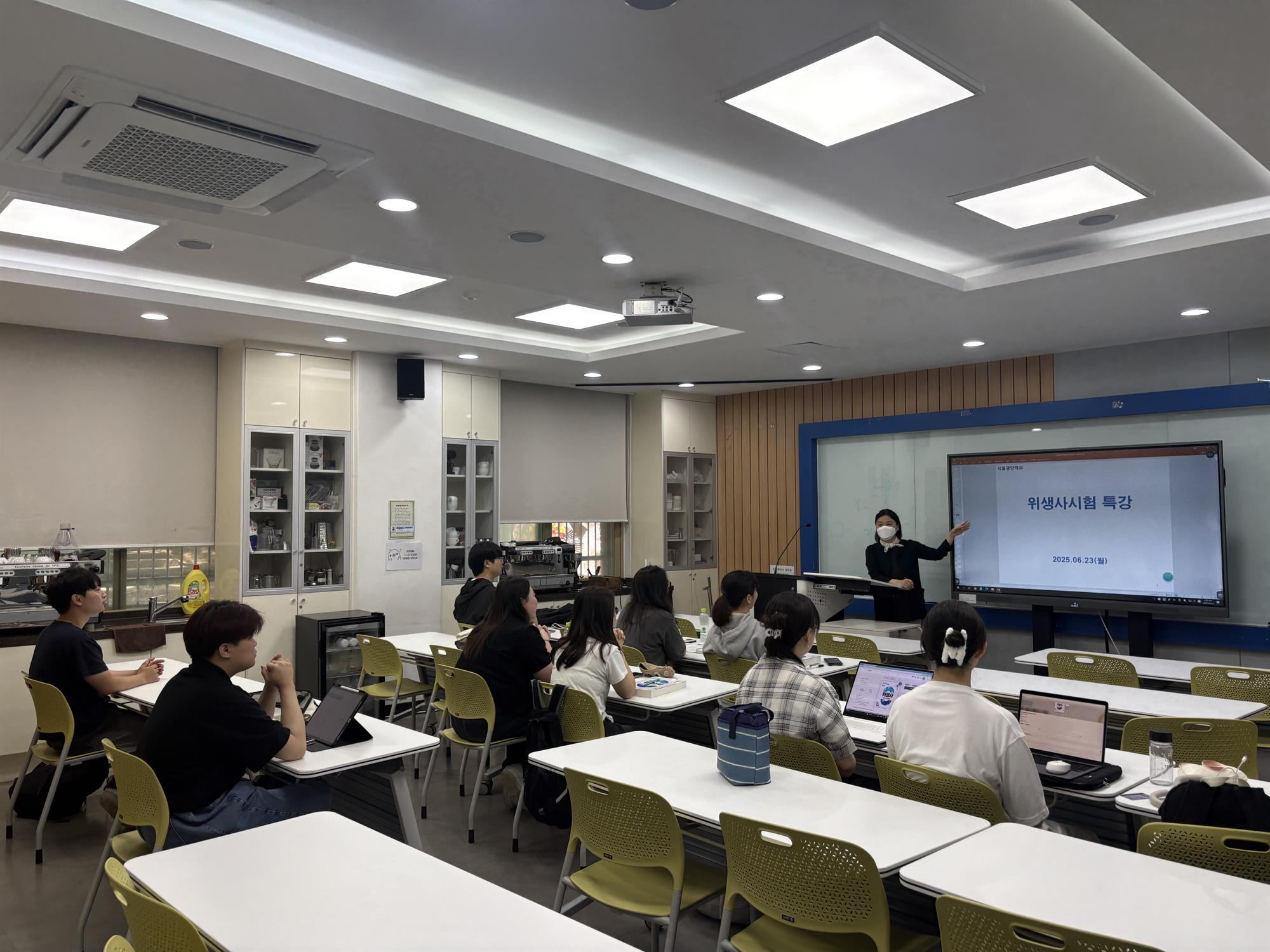 210_250627_안산대학교 식품영양학과 2025학년도 위생사 국가고시 대비 특강 성료.jpg