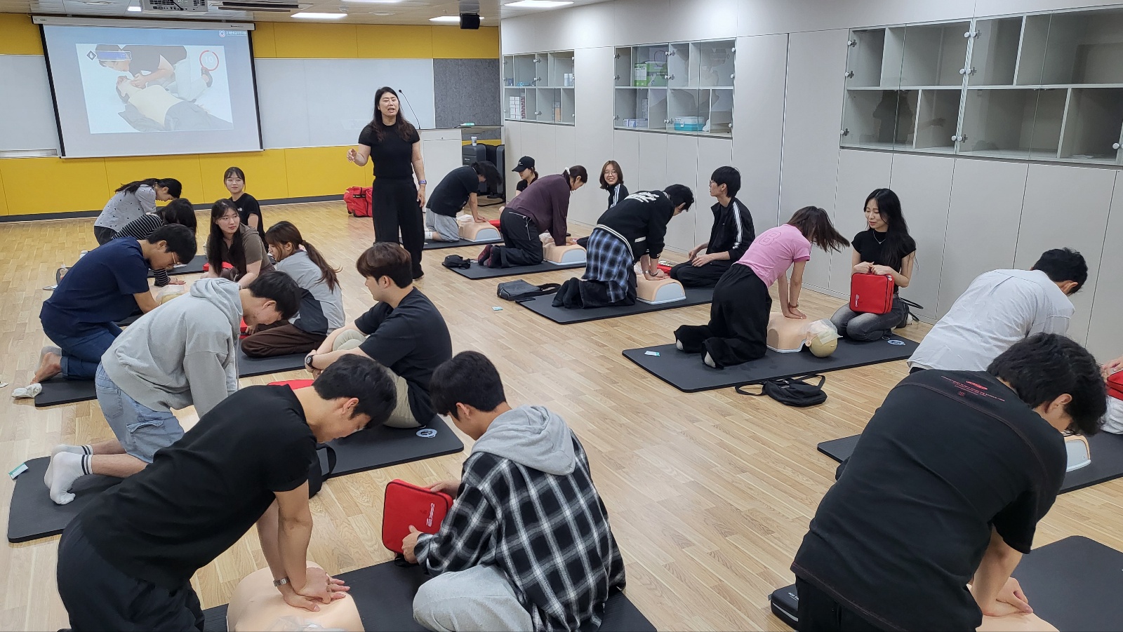 226_250709_안산대학교 재난안전교육센터 학생자치기구 대상 응급처치 및 CPR 교육 성료.jpg