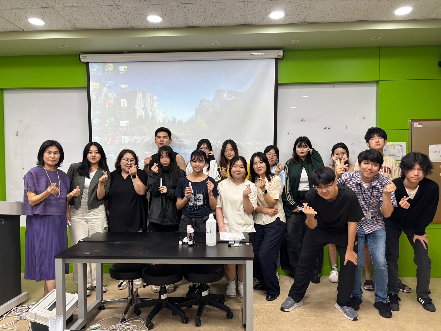 267_250801_안산대학교 의료미용과 청소년 글로벌센터 2025학년도 Hi-Univ 진로체험 프로그램 성료.jpg