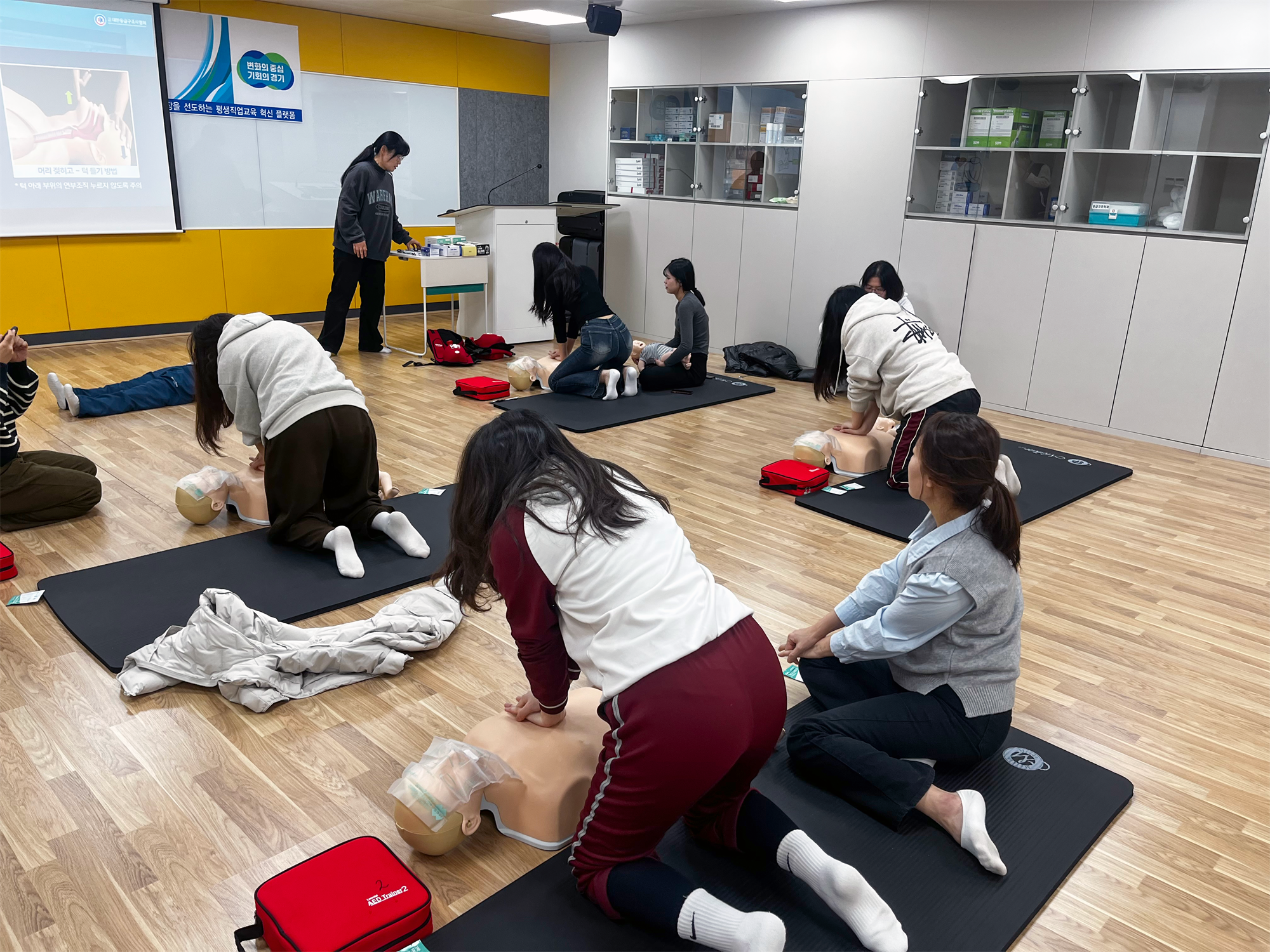 522_251205_안산대학교 재난안전교육센터 (RISE사업단) A-Safety 통합 플랫폼 심폐소생술 교육 성료1.png