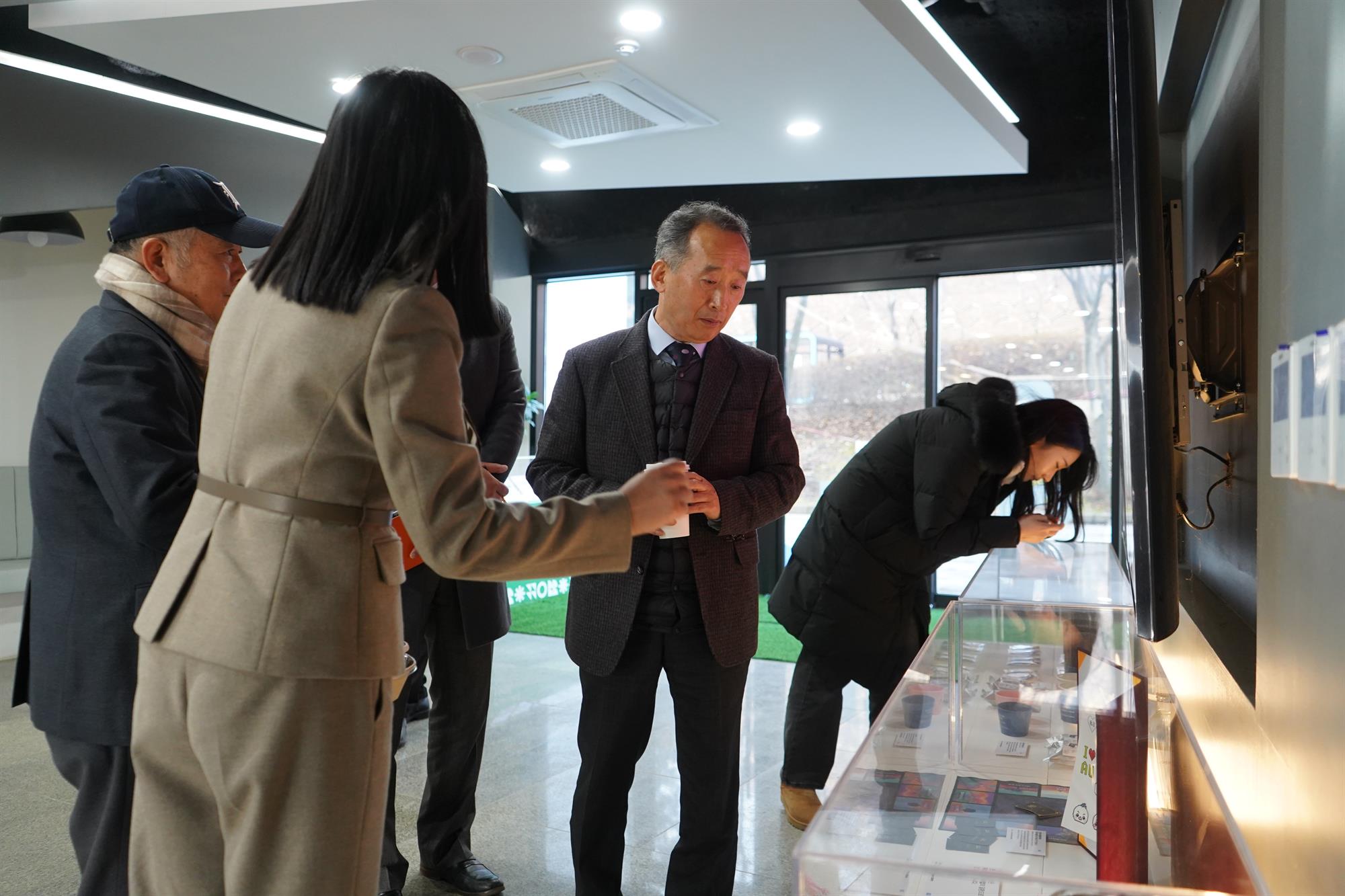575_251223_안산대학교「안산국제비즈니스고등학교와 지산학 협력기반 교육 네트워크 구축을 위한 업무 협약」체결2.jpg