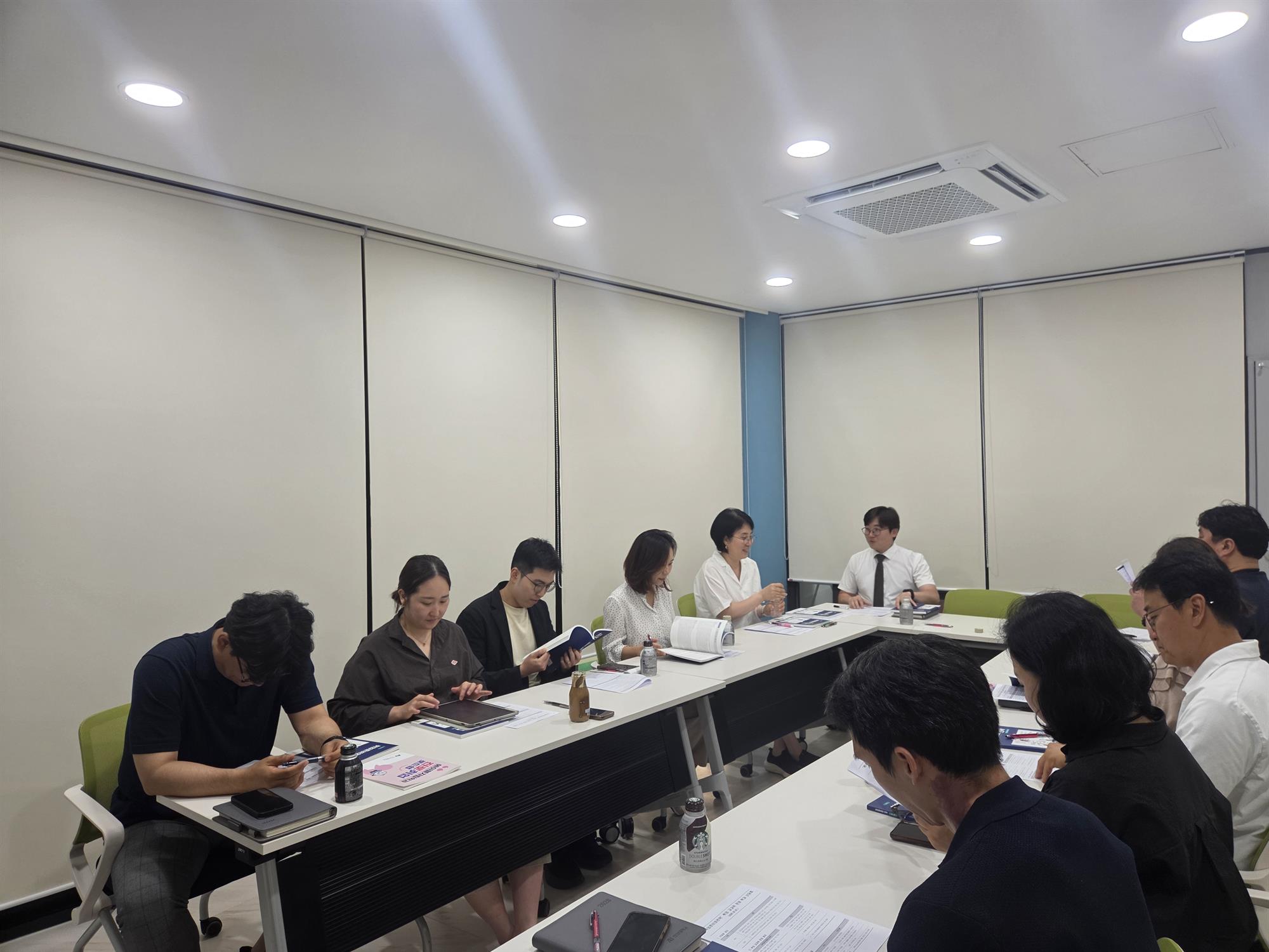 254_260701 안산대학교 대학일자리플러스센터, 취업교과목 운영 학과 간담회 성료.jpg