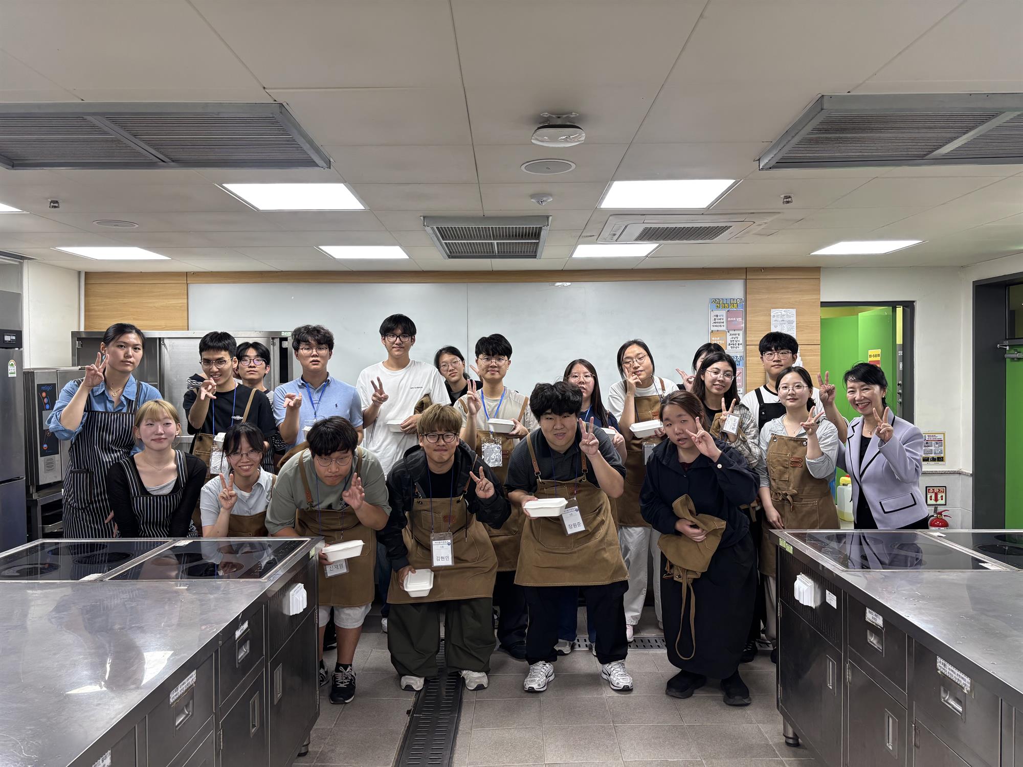 425_260928 안산대학교 식품영양학과, 에이블자립학과 대상 건강 쿠키 만들기 교육봉사 진행.jpg