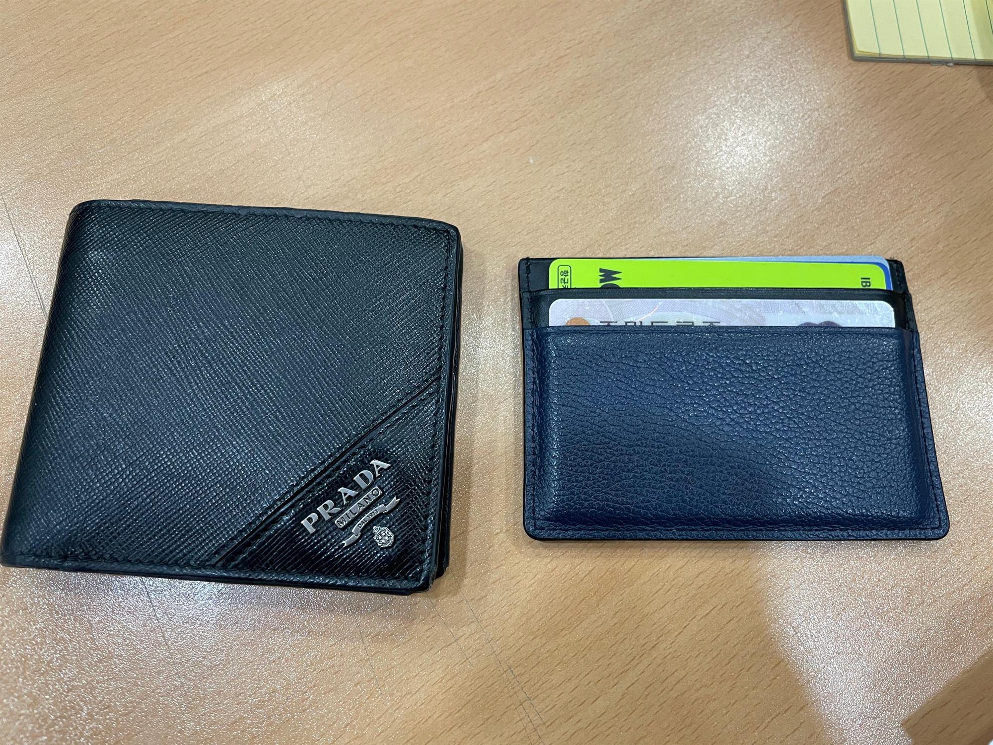 프라다 지갑 및 카드지갑